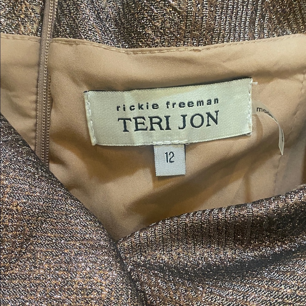 TERI JON BRONZE METALLIC JACQUARD PORTRAIT OFF SHOULDER GOWN 12 - Picture 5 of 13